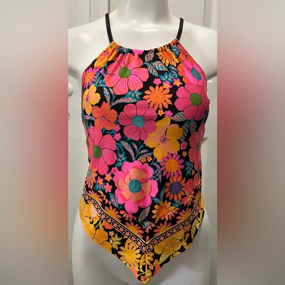 Sunshine 79 Women’s Standard Midkini Bikini Swimsuit Top size 14